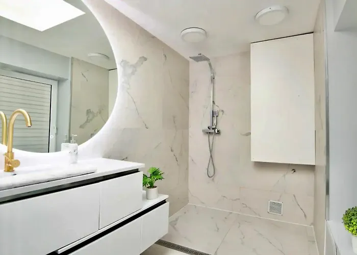 Vieux Lille Access, Proche Gare, Parking Offert Villa